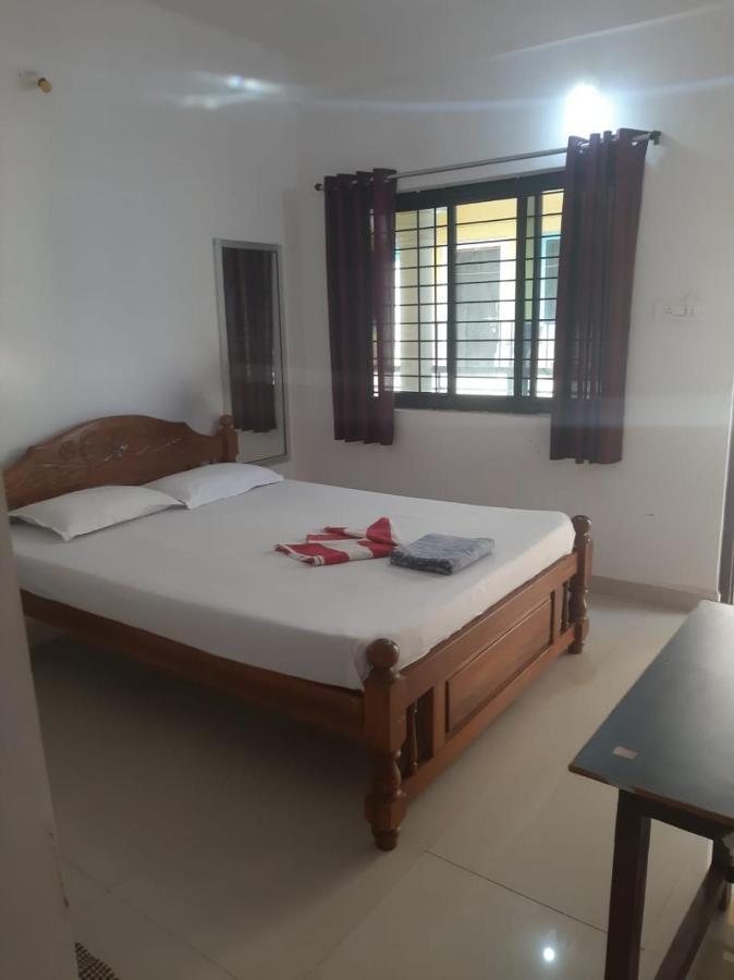 IVON Guest House Arambol Extérieur photo