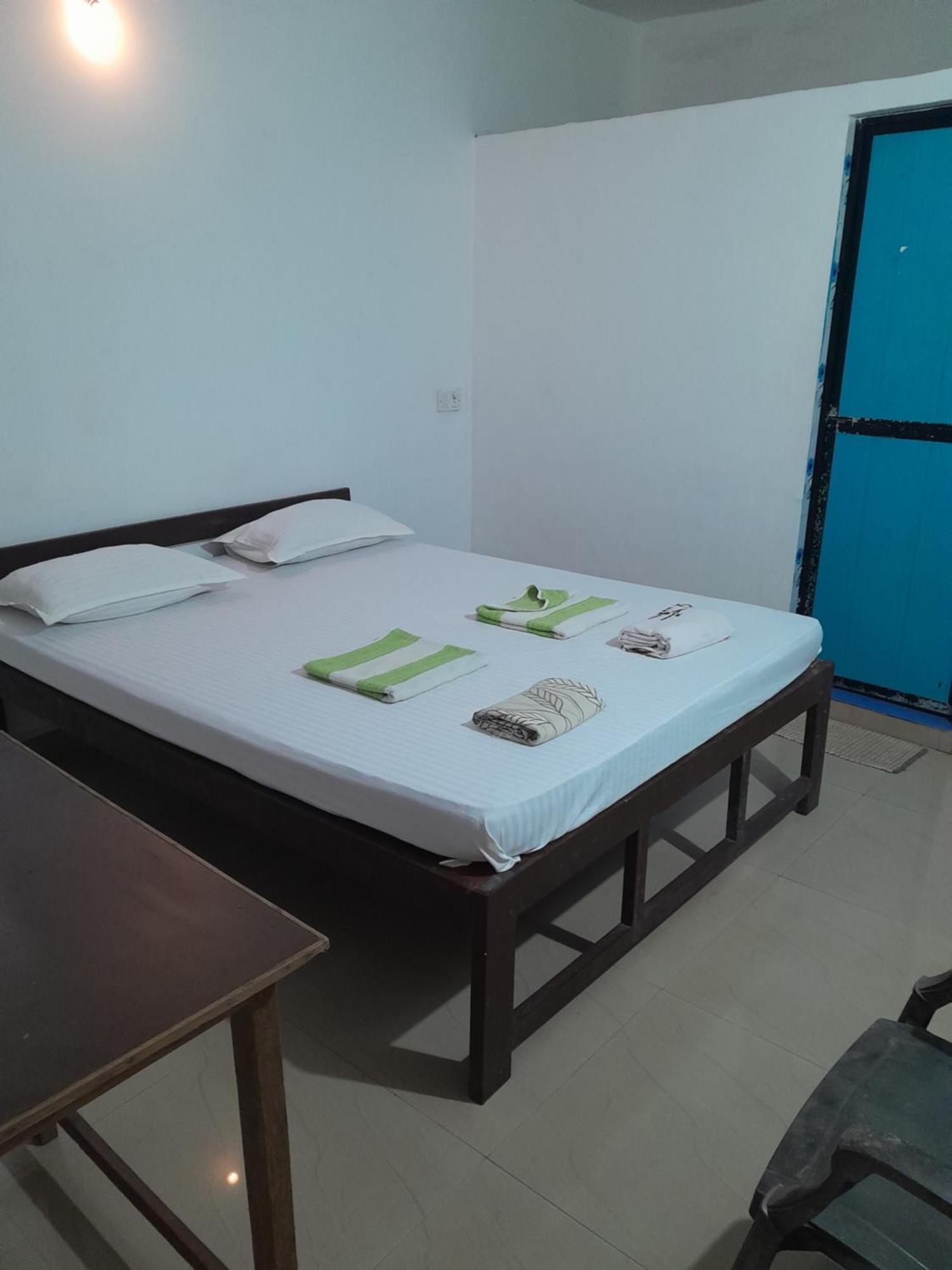 IVON Guest House Arambol Extérieur photo